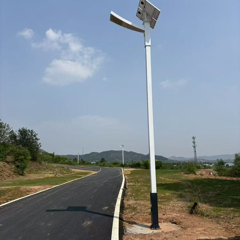 和田节能太阳能路灯厂家